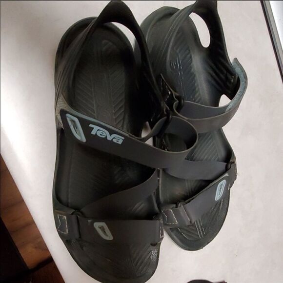 ✨3xHP✨Teva Women\'s Barracuda Sandals✨ main image 5